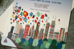 Modern Chicago Skyline Colorful Kites 5x7 Wedding Invitation with RSVP and Envelopes